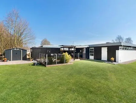 Skont Naer Dejlig Og I Skovby Pa Sydals Vakantiehuis Nedre Lysabild